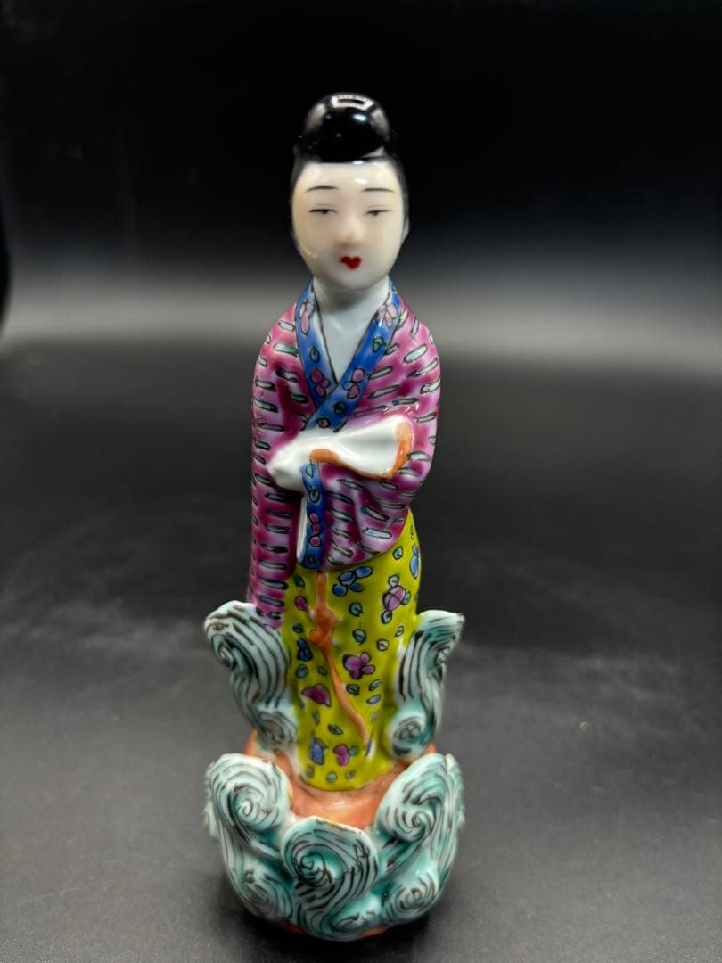 中国美術 古玩 色絵陶人形 陶器人形 高さ約15cm 置物 オブジェ 古董品