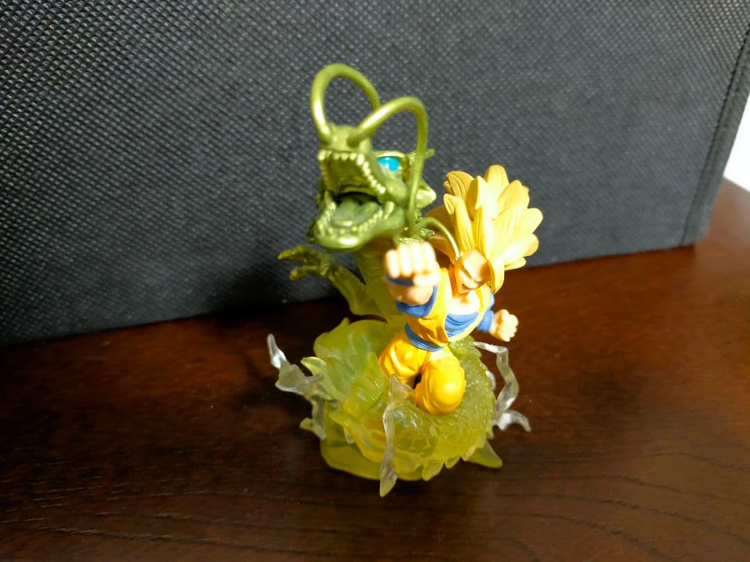 【超貴重レア】ドラゴンボールZ悟空&神龍限定フィギュア