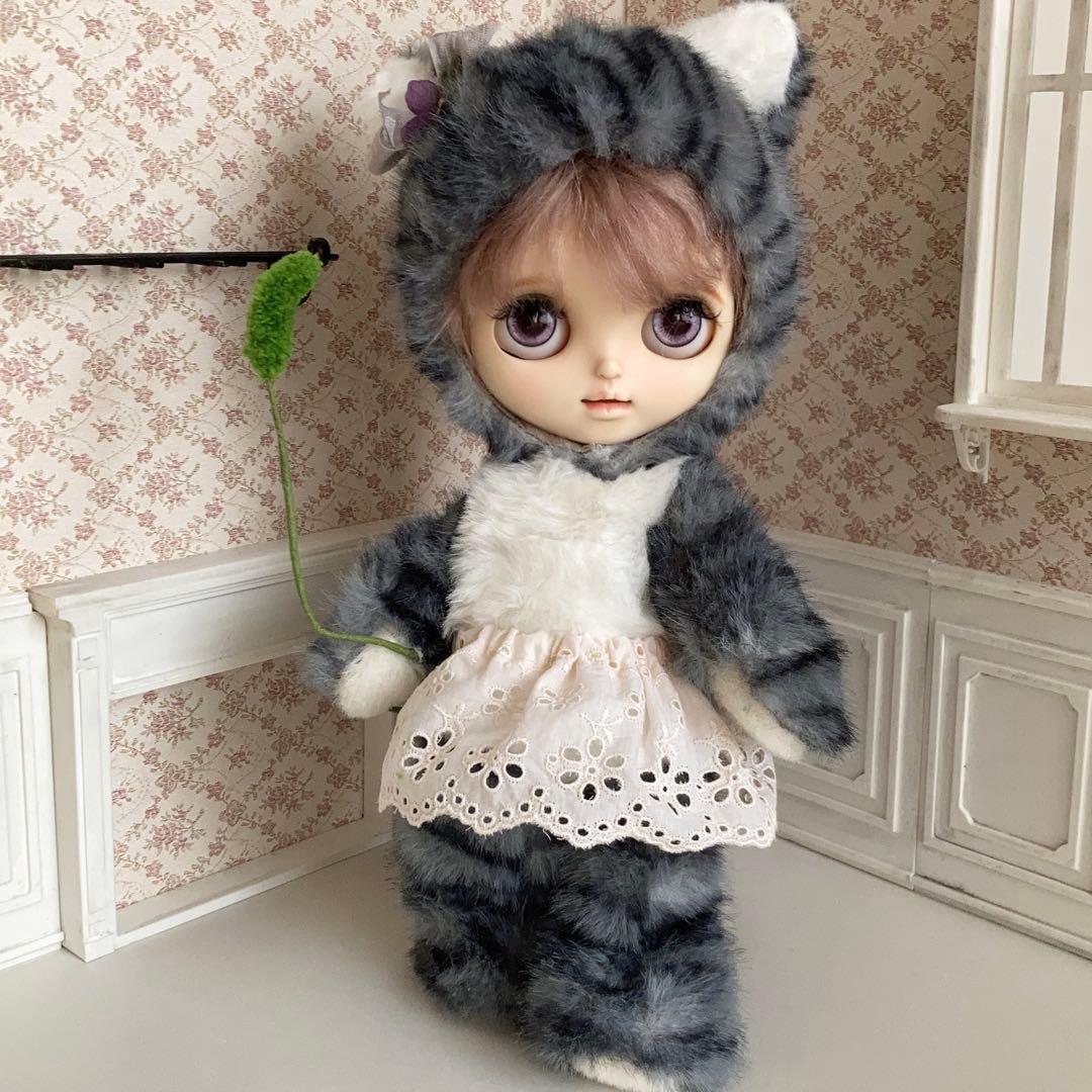 ブライスアウトフィット　着ぐるみ　トラネコ（サバトラ）