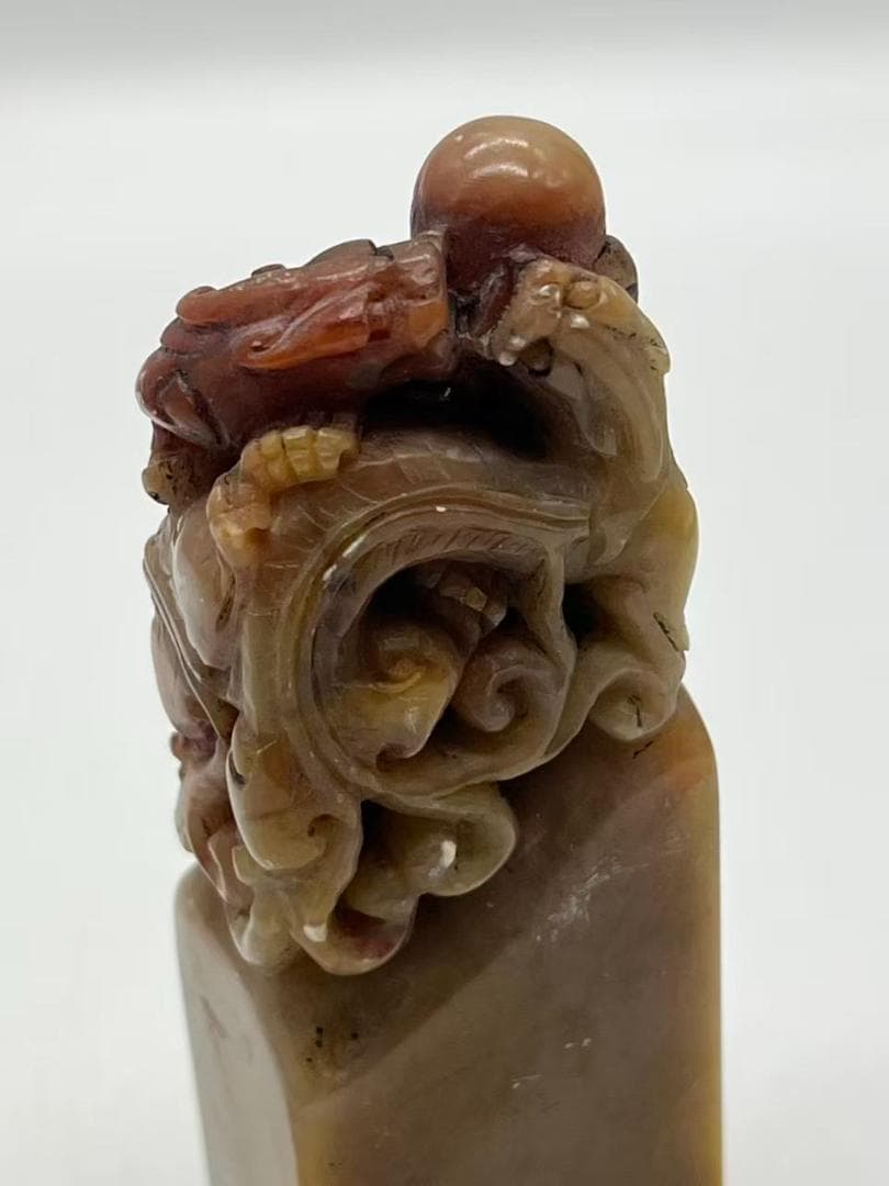 清時代 寿山石双螭龍鈕 印文【丁己七月木盧二兄囑秋堂作】(F-234)