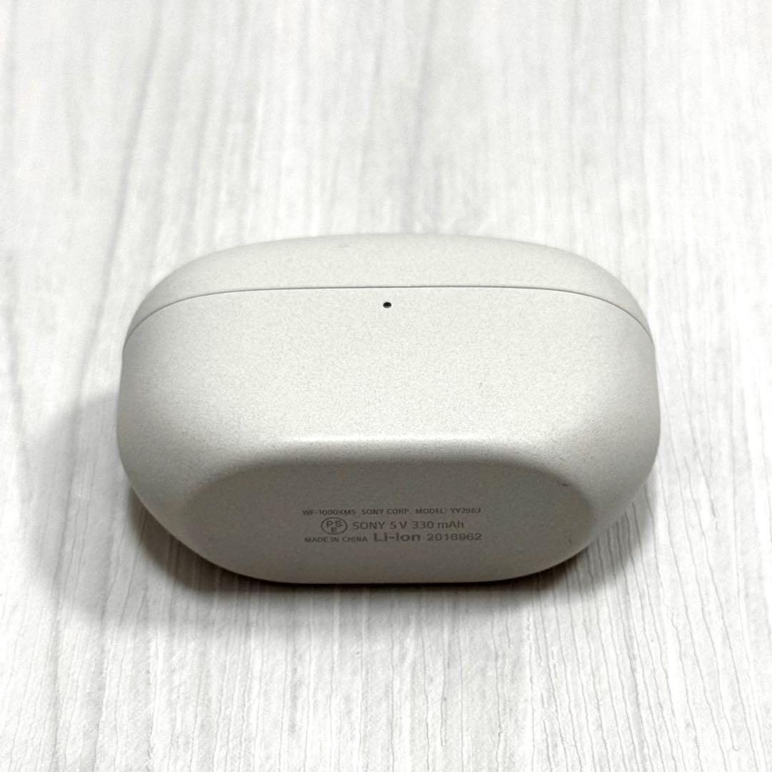 ソニー純正 WF-1000XM5 プラチナシルバー 充電ケースのみ
