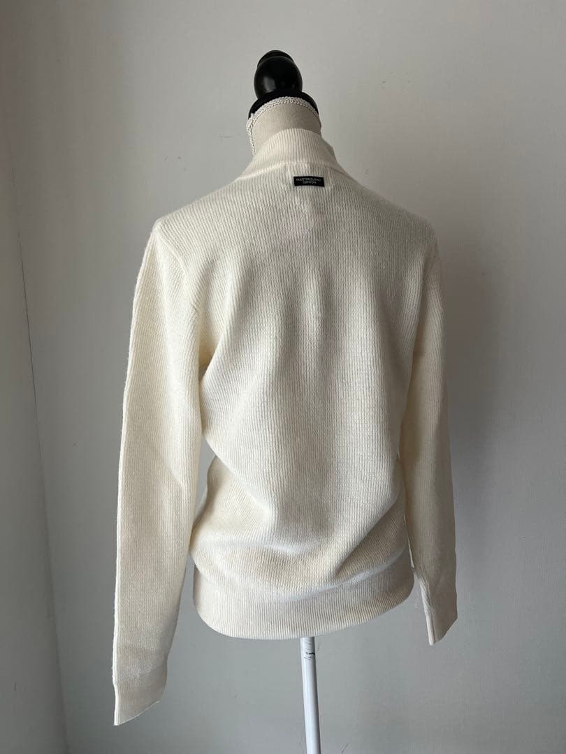 パーリーゲイツマスターバニー　羊毛カシミア刺繍セーター