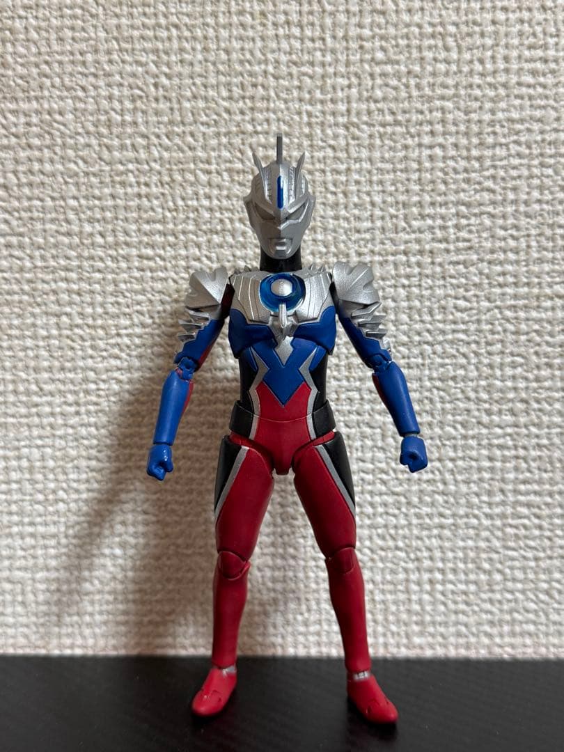 S.H.Figuartsウルトラマンオーブ エメリウムスラッガー 改造品カスタム