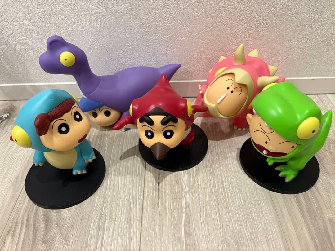 クレヨンしんちゃんフィギュア13個セット