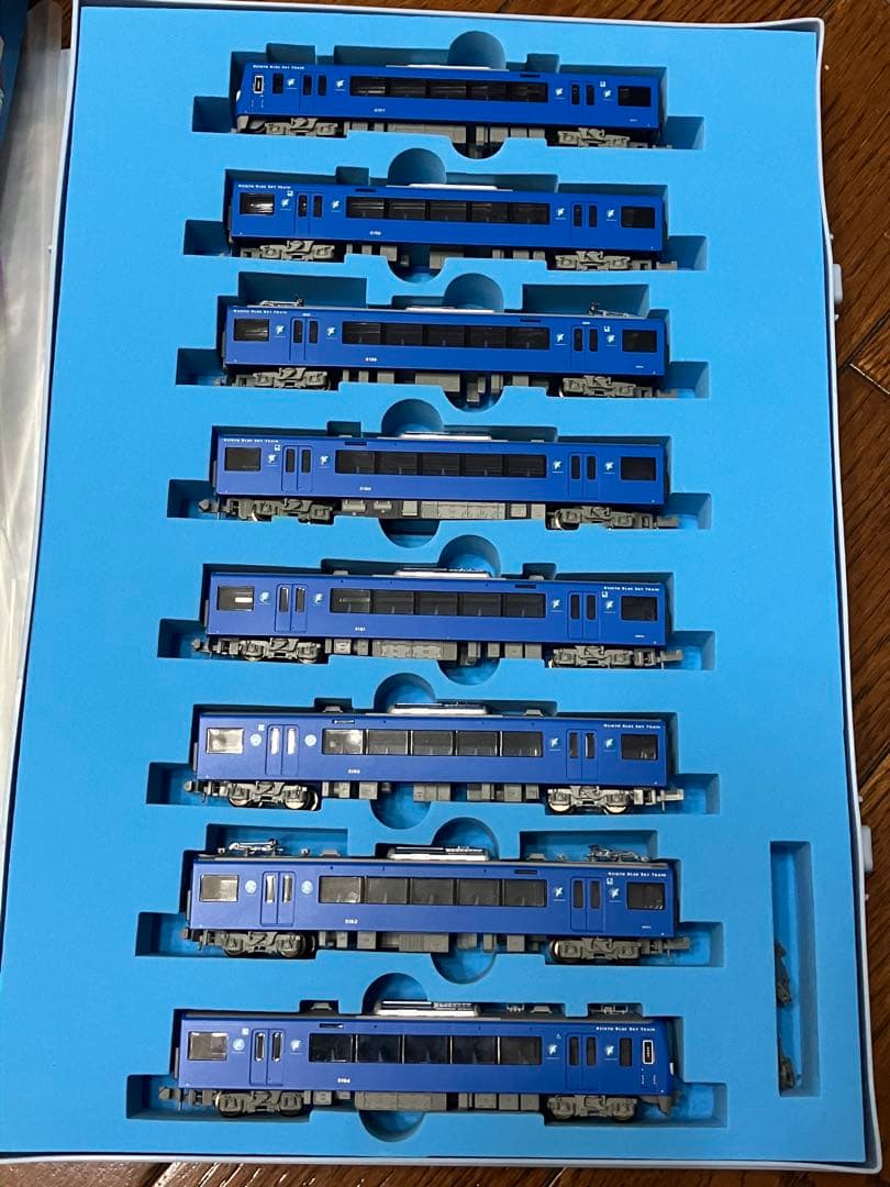 京急2100形ブルースカイトレイン