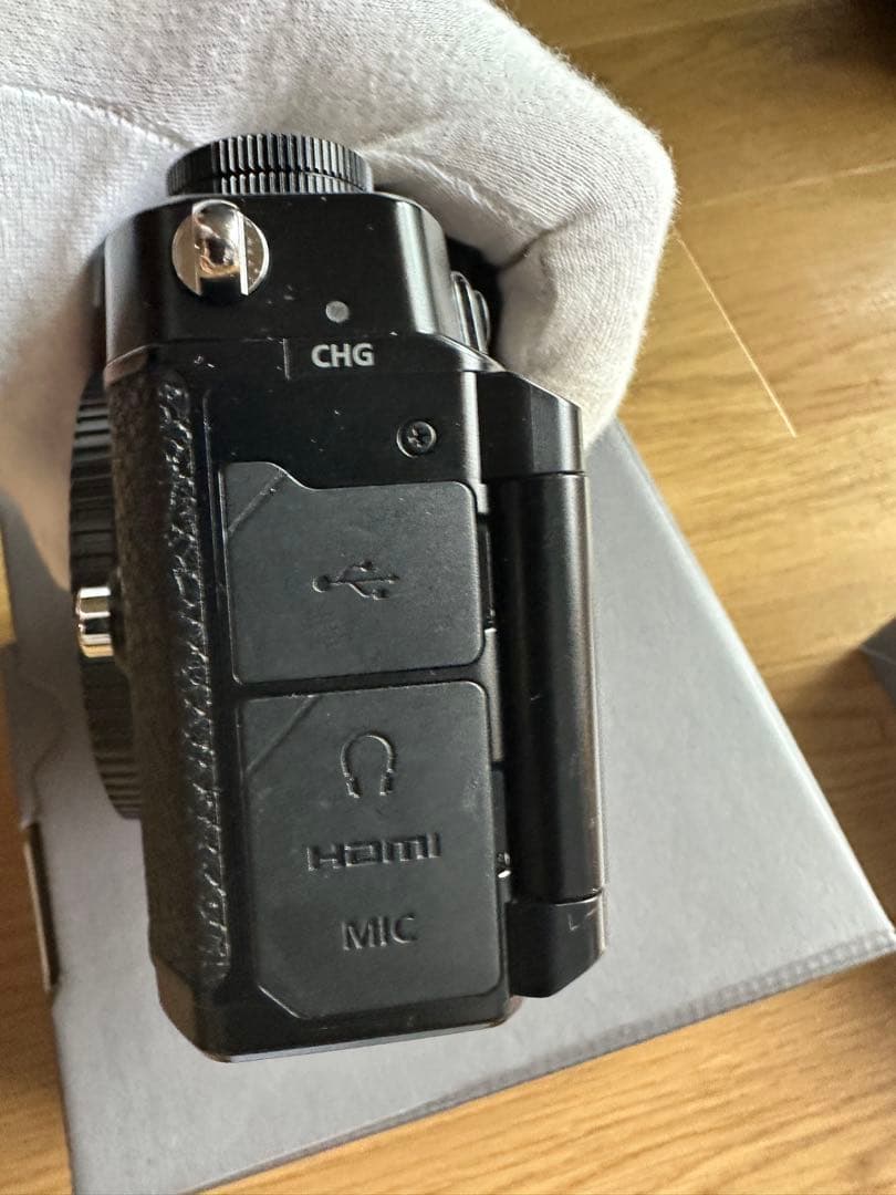 Nikon Z f 一眼レフカメラ 本体と付属品