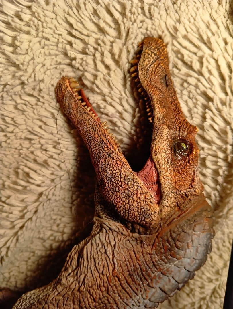 (処分価格)ジュラシック・パーク III スピノサウルス 箱台座ありプライム1