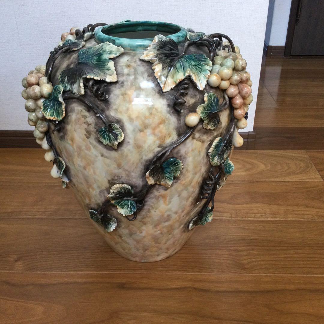 ☆値下げ！壺　花瓶　葡萄柄　大きい　華やか　豪華　昭和レトロ