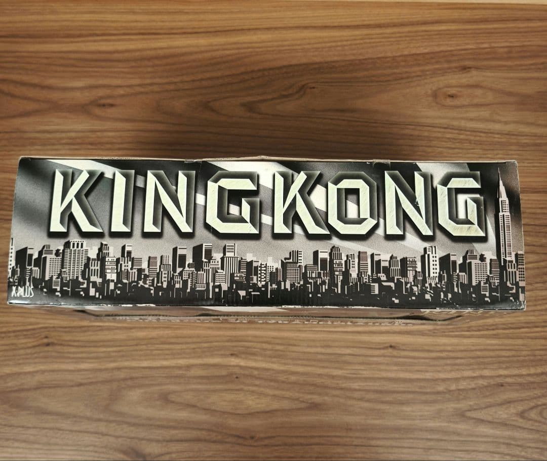 キングコング ＋暴君竜Tレックス　トイザらス限定XPLUSフィギュア