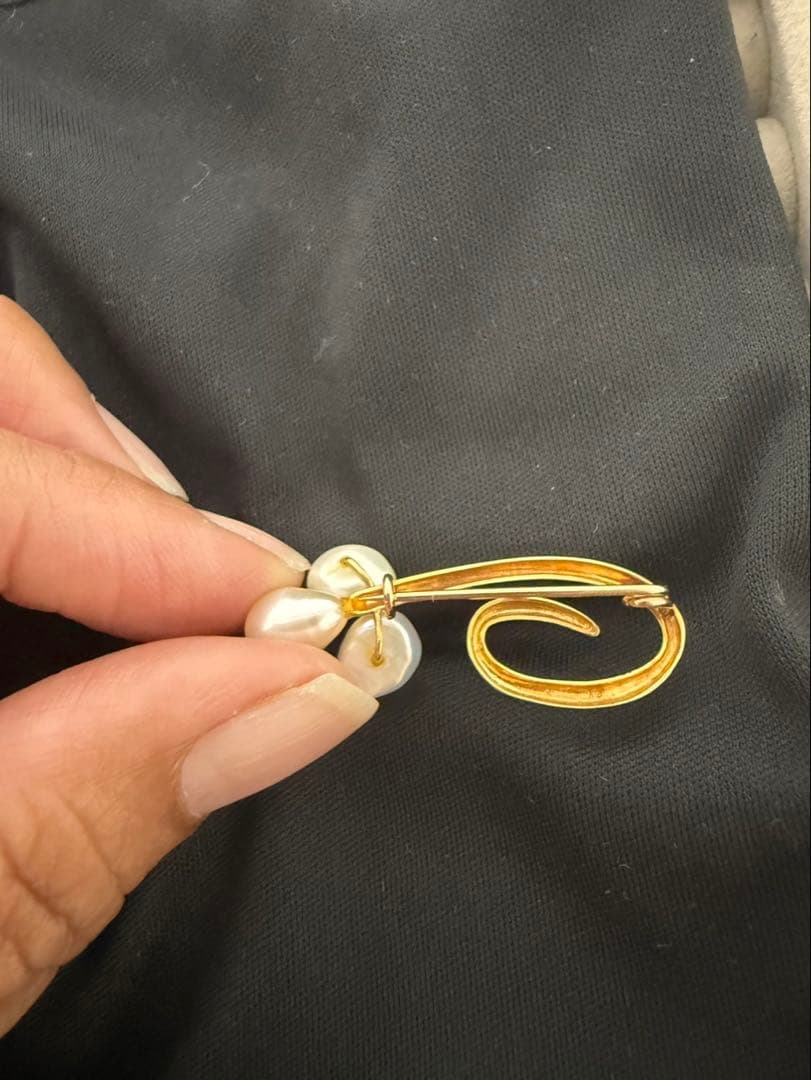 K18 刻印　あり　ブロチ