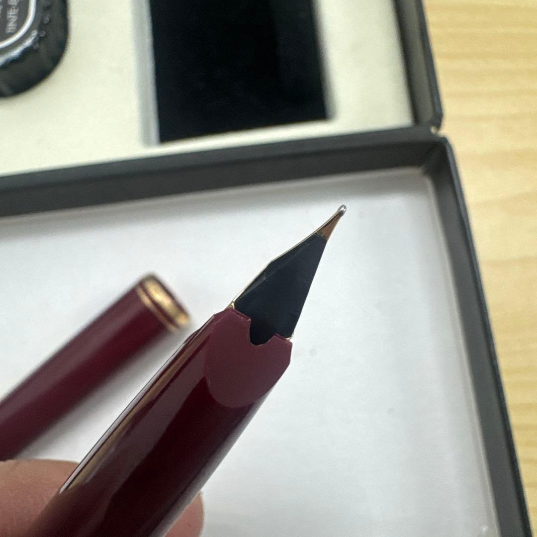 MONT BLANC バーガンディ 万年筆 14金 ペン先