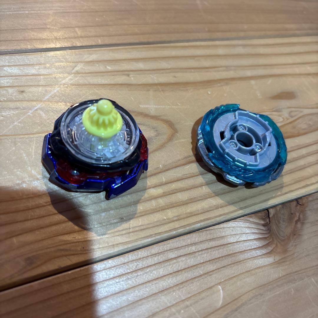 ベイブレードX ダブルエクストリームスタジアムセットと他のベイブレード達たくさん