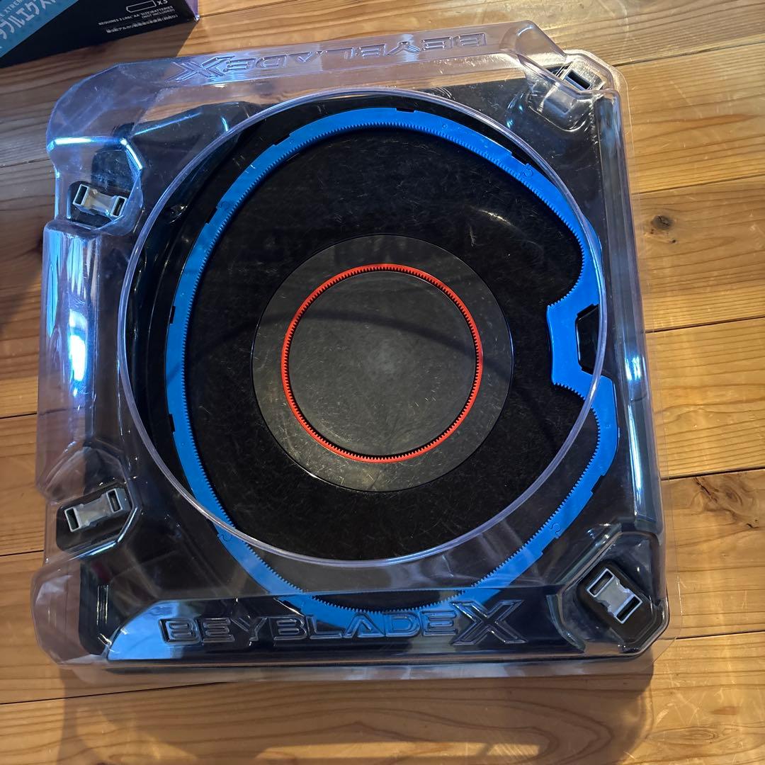 ベイブレードX ダブルエクストリームスタジアムセットと他のベイブレード達たくさん