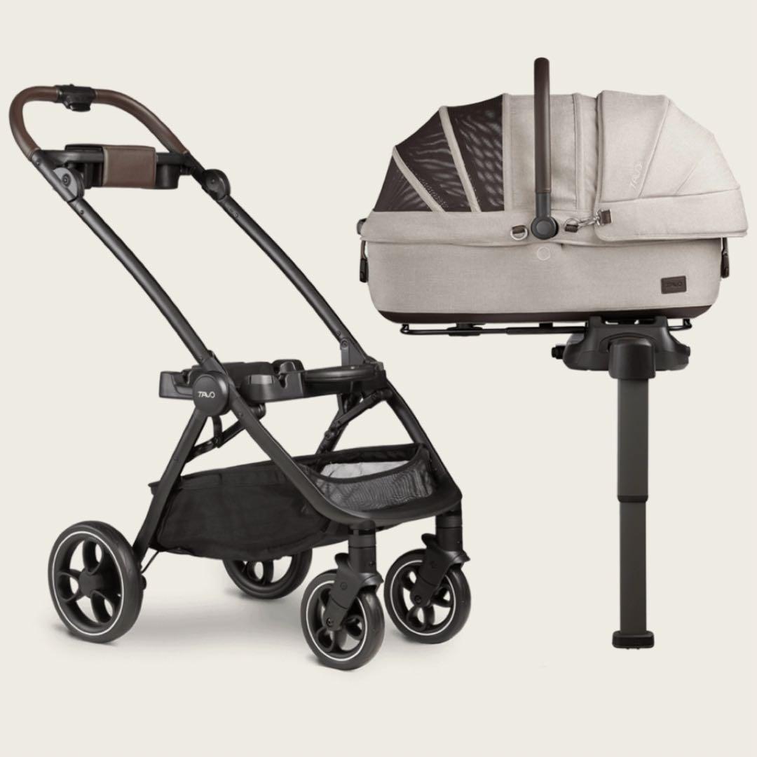 Tavo ペット - Maeve + Roscoe