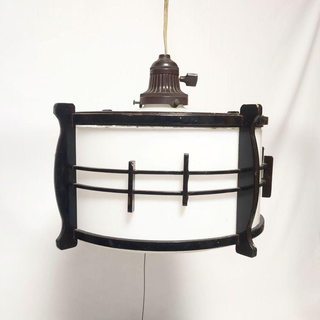 昭和レトロ　乳白ガラス　木枠ペンダントライト 電笠 　吊り照明　アンティーク