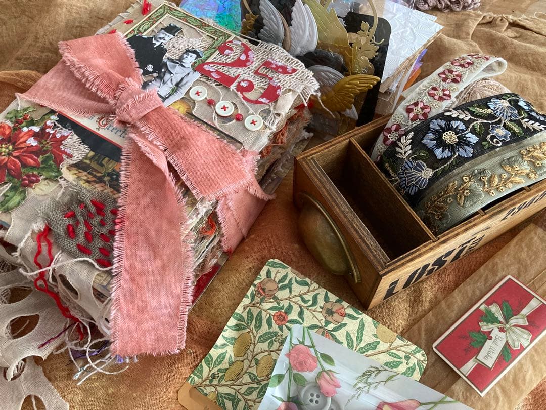 Xmasセット　ジャンクジャーナル　ティムホルツ　エンボスペーパー　インド刺繍