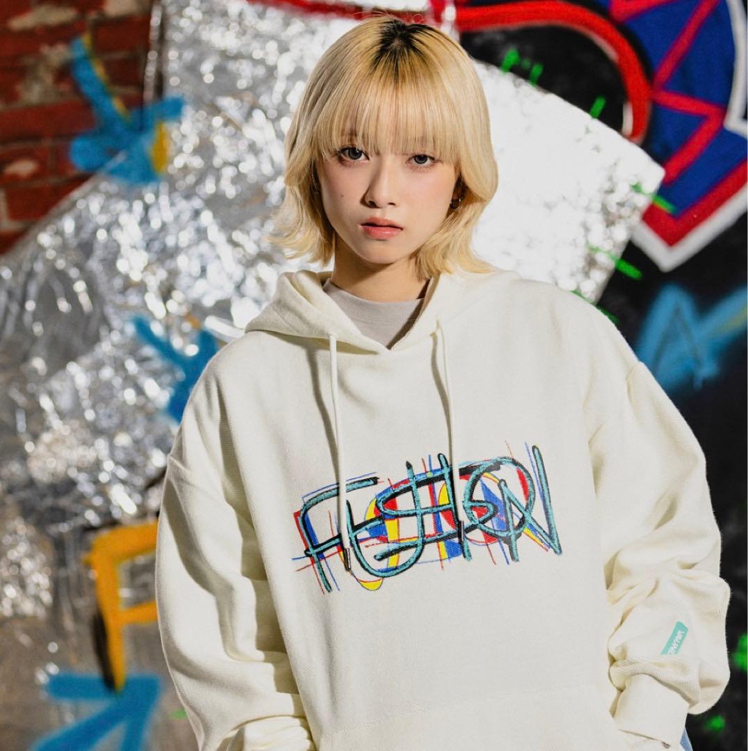 vaundyツアーグッズ新品未使用白パーカーMサイズFUSION