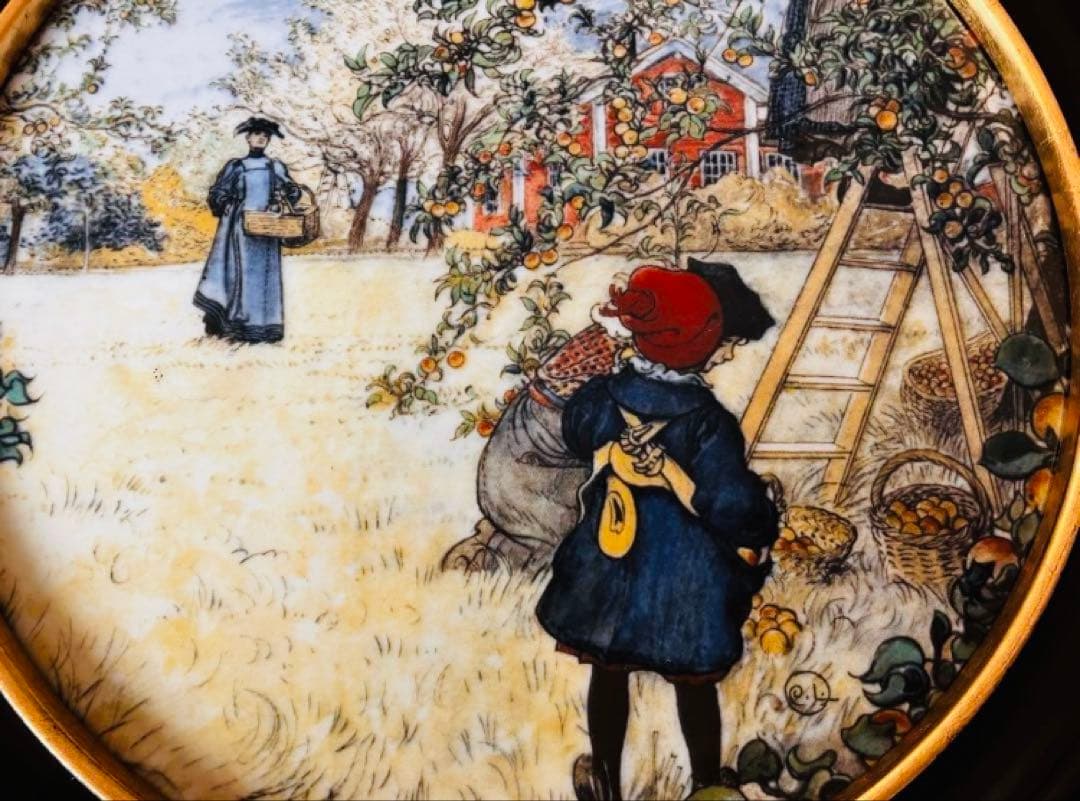 ロイヤルコペンハーゲン「ピッキングアップル」絵画プレート証明書とスタンド付き