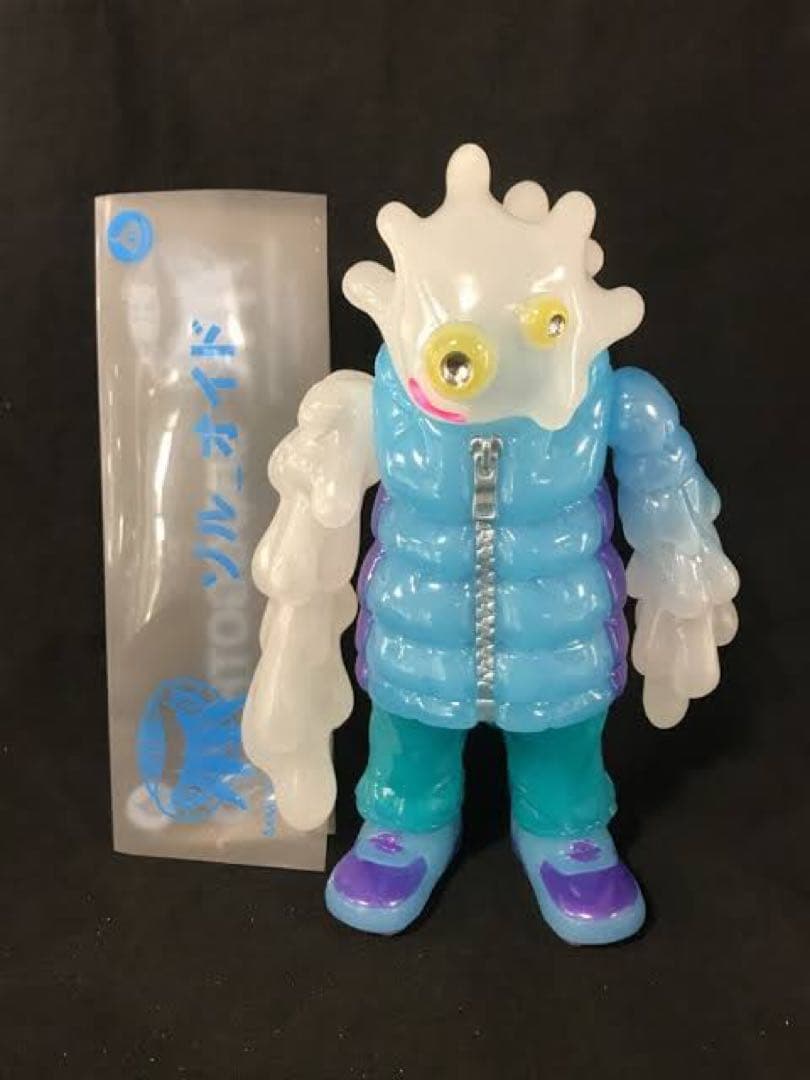 GYAROMI ゾルオイド　乳白ブルー　インディーズソフビ