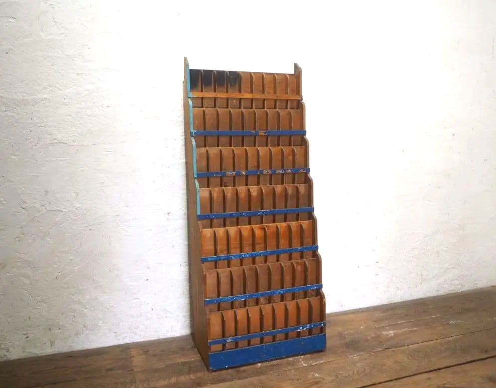 1230　昭和レトロな木製ラック　飾り棚　収納棚　ケース　小物入れ　ヴィンテージ