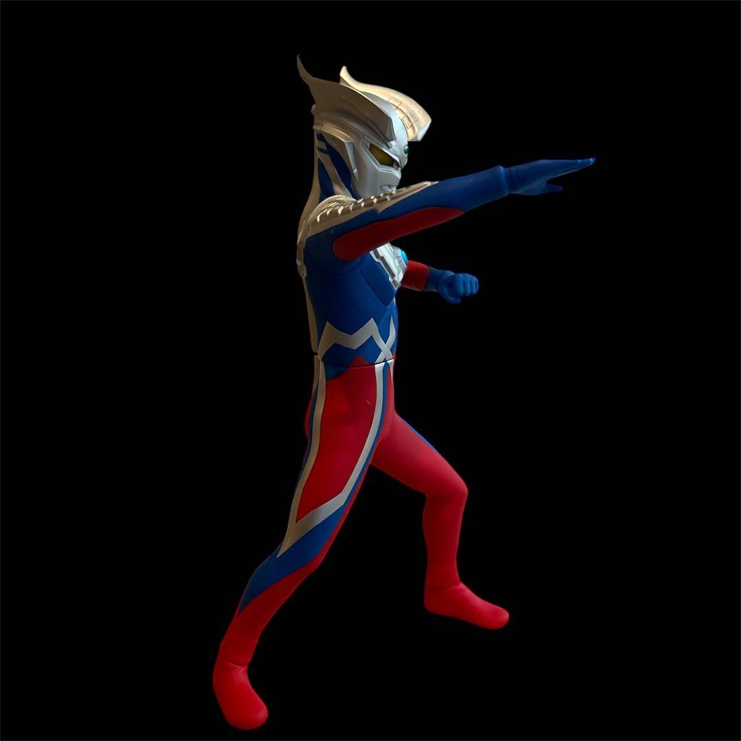 ウルトラマンゼロ アクションポーズフィギュア ウルトラマン 30cm程度 円谷