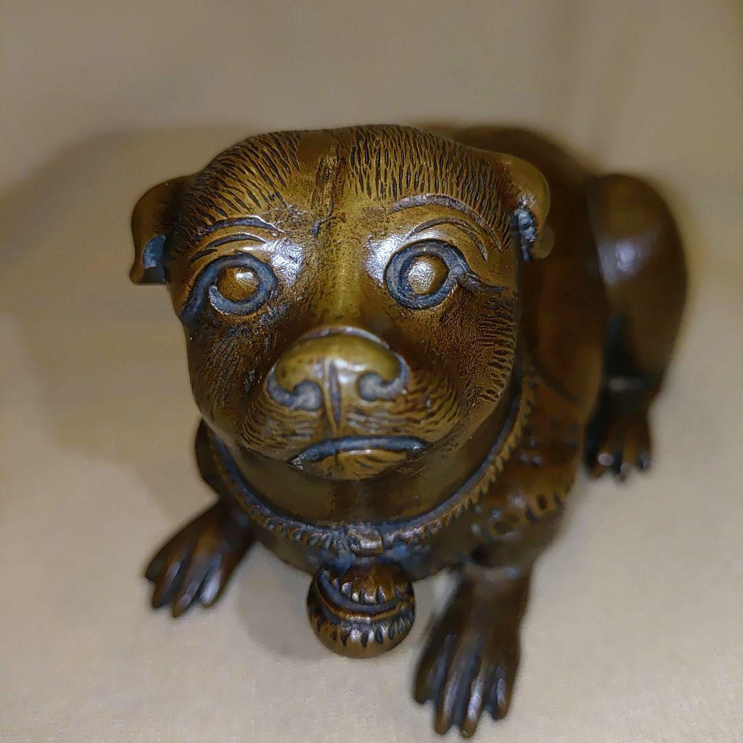 ブロンズ 犬の彫刻　犬の置物　芸術オブジェ