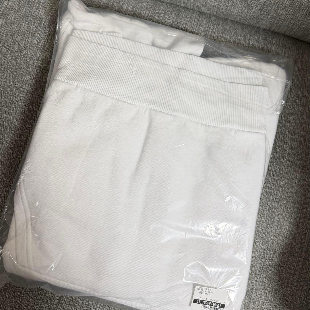 即時発送Jennie ポップアップ フーディ サイズm