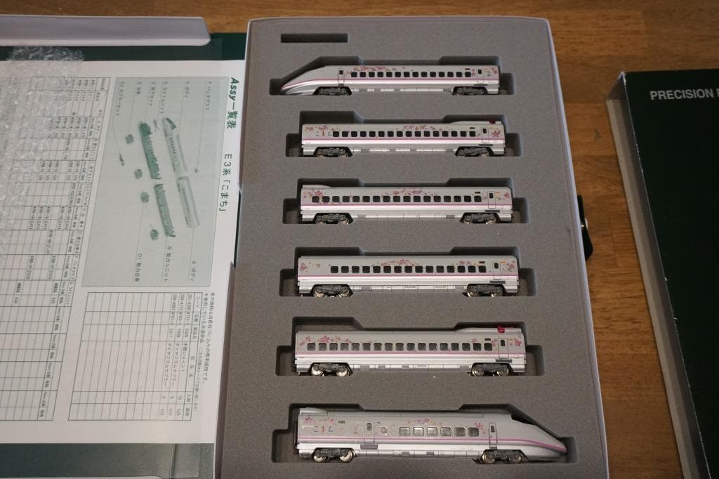KATO E3系 秋田新幹線 30周年記念 桜ラッピング仕様 6両編成セット