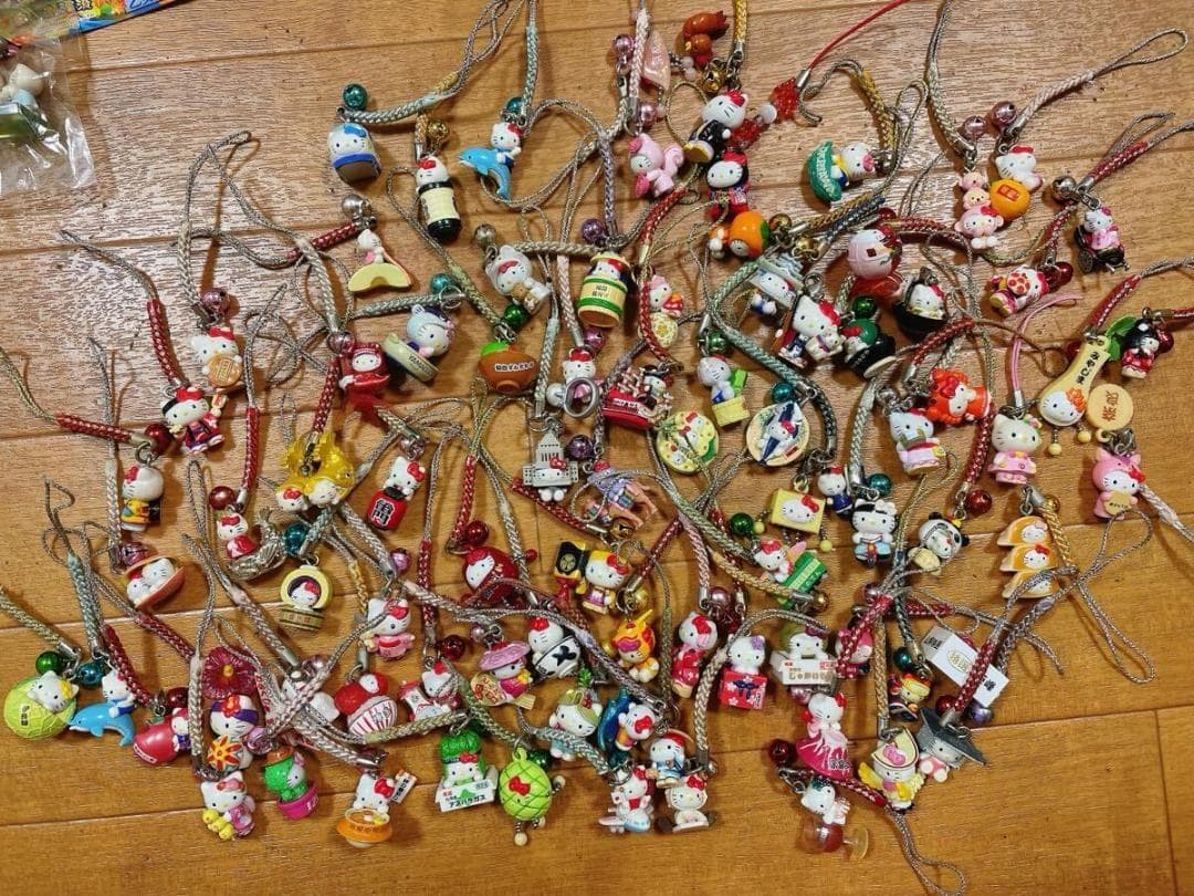 ご当地キティ ハローキティ 根付 ストラップ 大量 まとめ 113個 廃盤