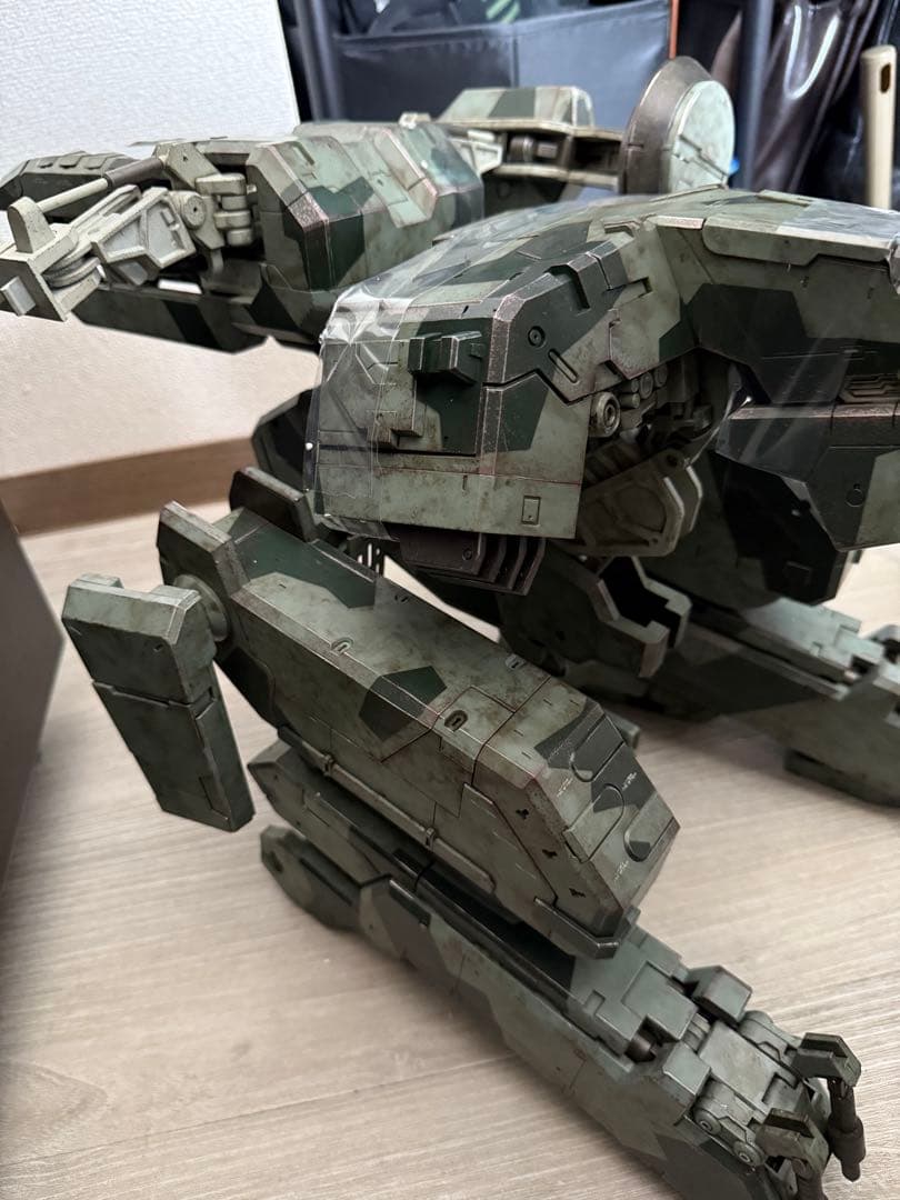 Threea メタルギアREX 1/48 1/48ソリッドスネークとポスター付き