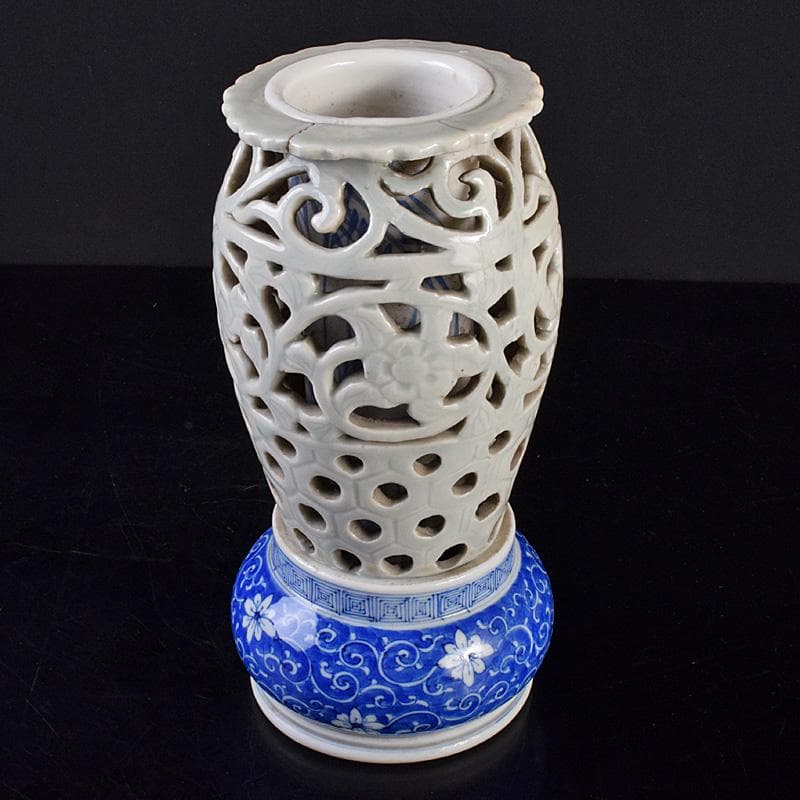 瀬戸焼　古瀬戸　大日本宇兵製　染付　透かし花入　M　R7763