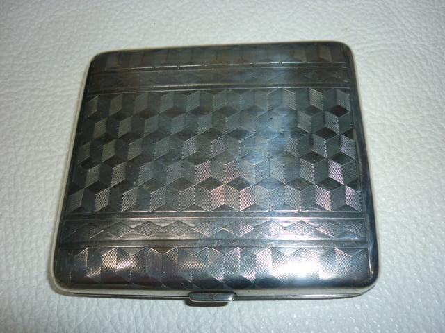 美品 1930年代（昭和初期◆幾何学模様 シルバー製（銀製）二つ折りタバコケース