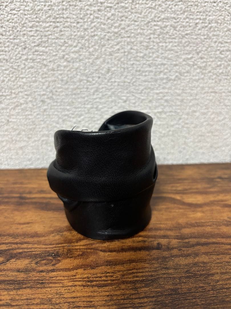 PARALLELXSTUDIO DRAPE LEATHER CUFF バングル