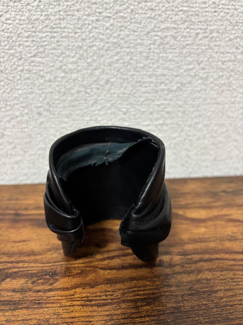 PARALLELXSTUDIO DRAPE LEATHER CUFF バングル
