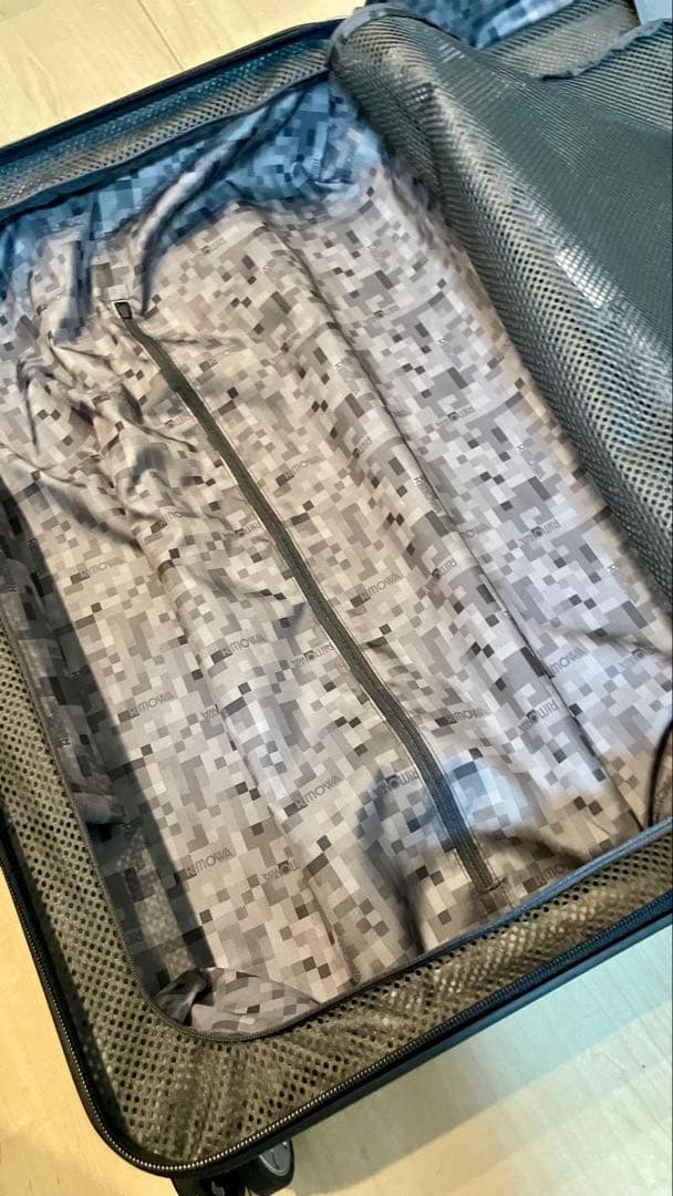 【美品】RIMOWA リモワ　サルサ　キャリーケース　マットブラック