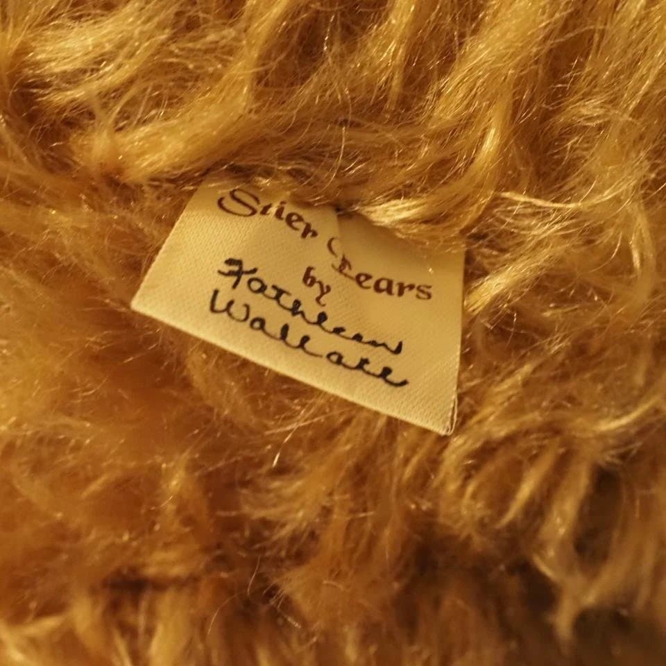 Kathleen Wallace STIER テディベア