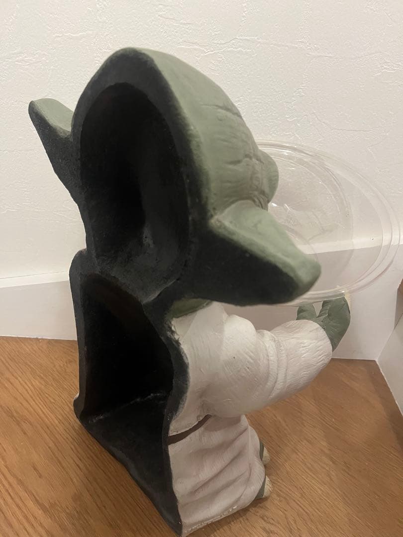 スターウォーズ　ヨーダ　キャンディーボールホルダー