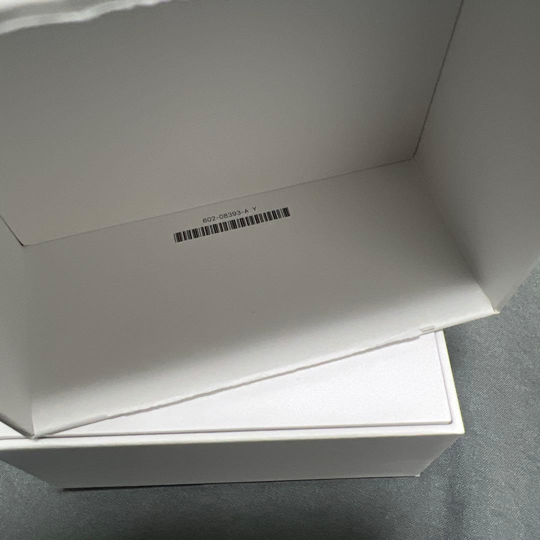 AirPods Pro 3 充電ケース付き