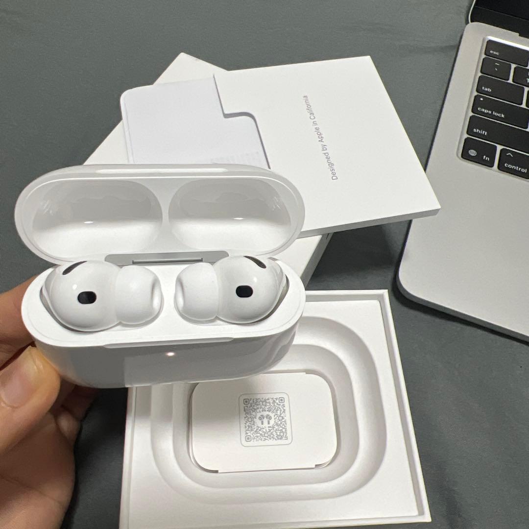 AirPods Pro 3 充電ケース付き