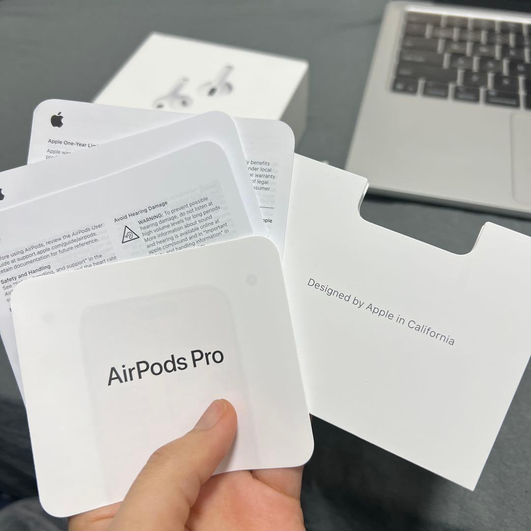 AirPods Pro 3 充電ケース付き