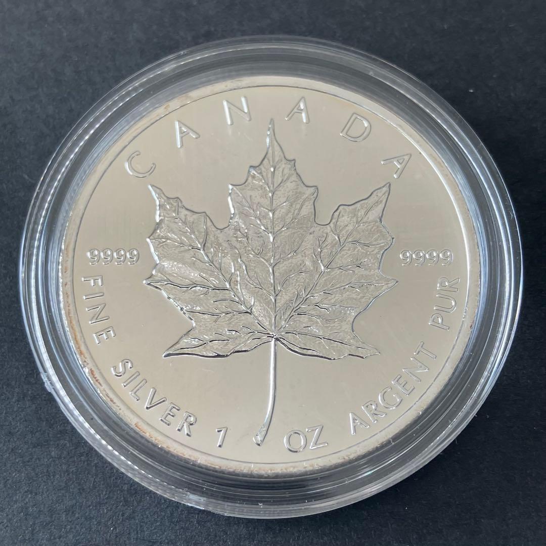 銀価格高騰！カナダ・メープルリーフ銀貨 1オンス 5ドル 2013年一枚