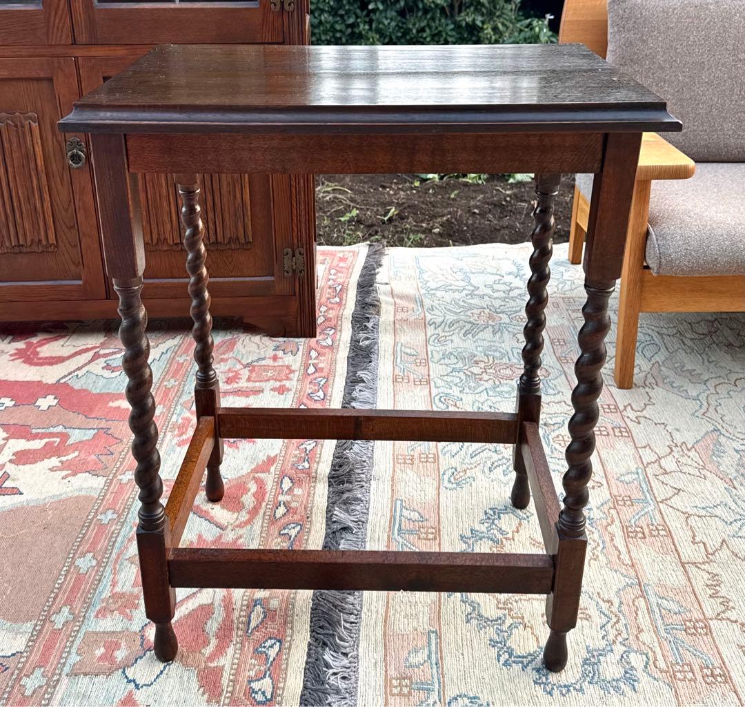 英国アンティーク ツイストレッグ サイドテーブル オーク材 花台 幅58cm