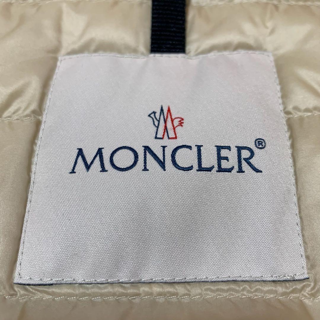 希少　モンクレール　DELLY ライトベージュ　牛革　ダウンジャケット5D121