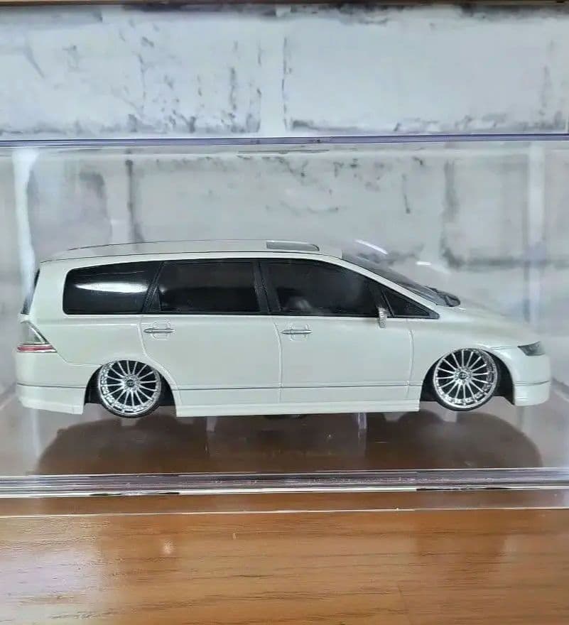 ホンダ　オデッセイ　RB1　カラーサンプル　1/24　HONDA　模型　車高短