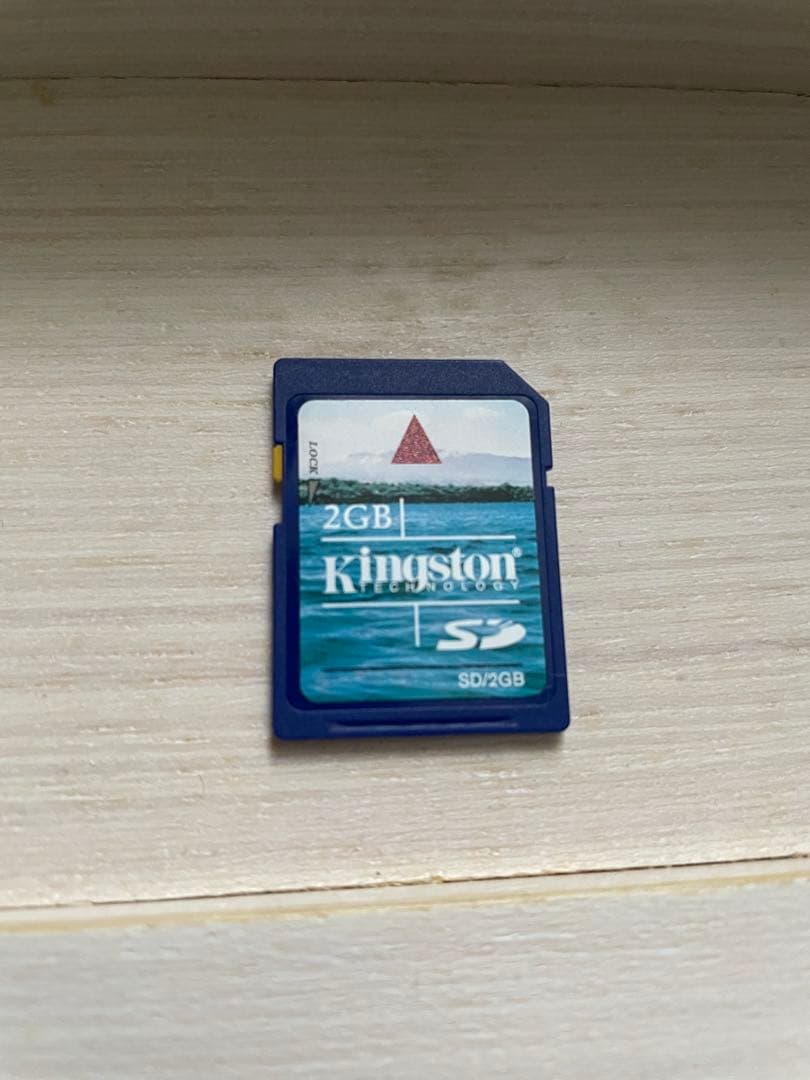 LUMIX DMC-FS3コンパクトデジタルカメラ 本体とバッテリーチャージャー