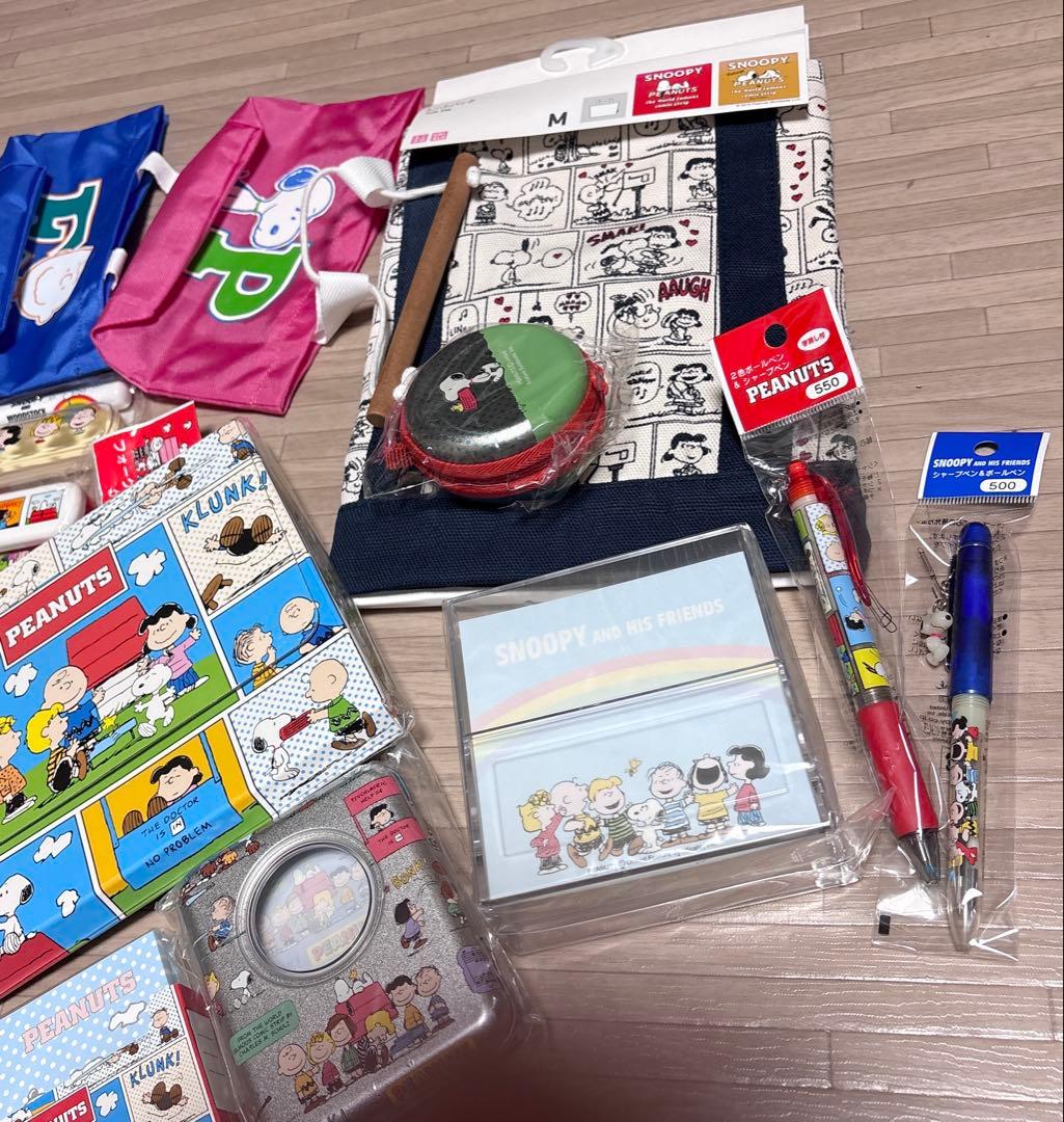 PEANUTS スヌーピーグッズ