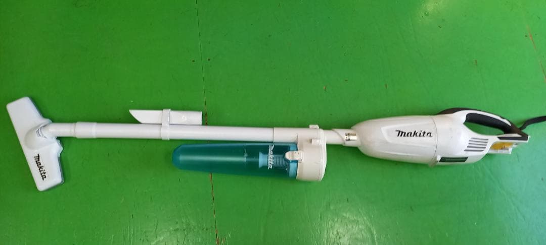 充電式クリーナ　マキタ　CL181FD