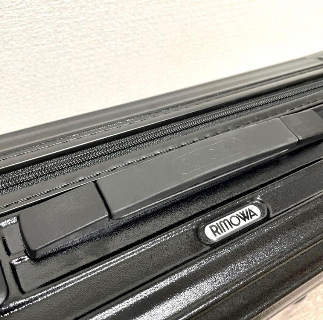 リモワ 機内持ち込み可 サルサ 35L 2輪キャリーケース ブラック