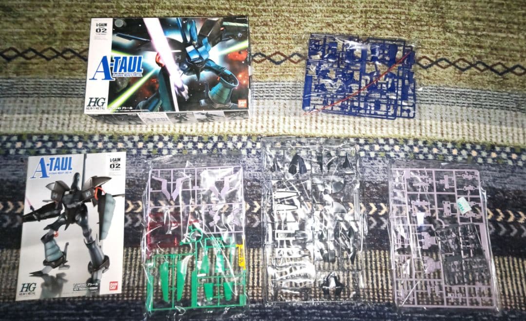 未組み立てガンプラセット