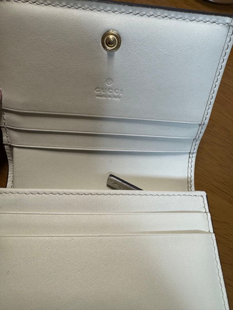 GUCCI りんご柄 二つ折り財布 箱付き